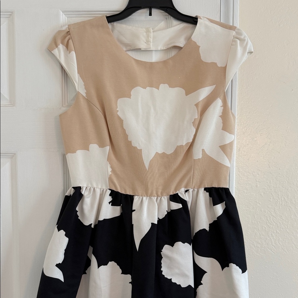 NWT Anthropologie Beige, White & Black Floral Fit-and-Flare Dress